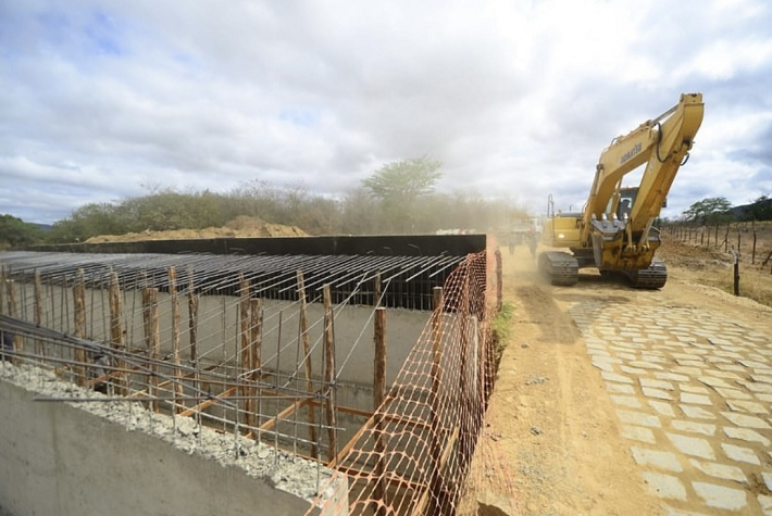 obra em andamento outubro 21 PE 310 2